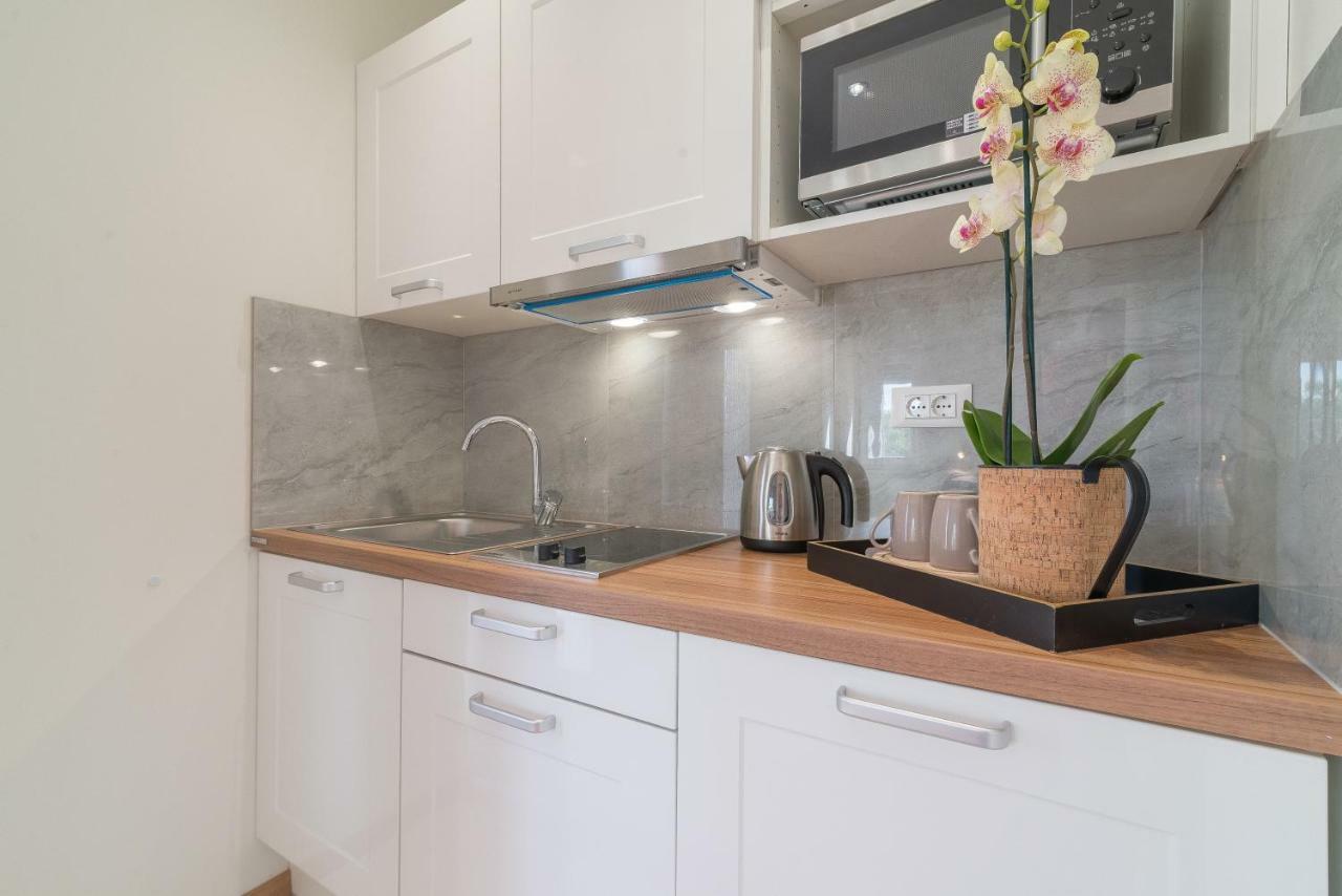 דירות זאטון Studio Apartman Rosa מראה חיצוני תמונה